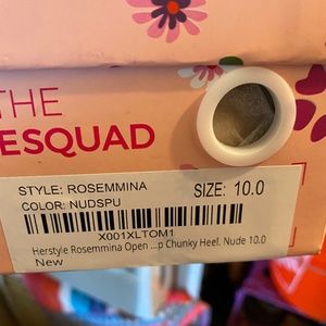 Chunk heel shoes, size 10